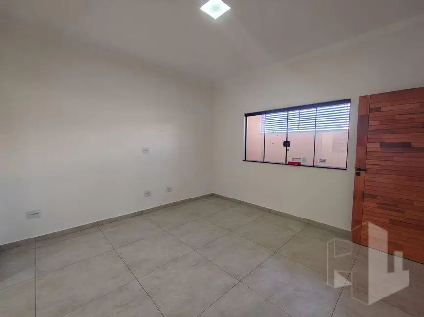 Foto 6 de Casa com 3 quartos à venda e para alugar, 200m2 em Jau - SP