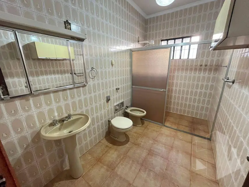 Foto 9 de Casa com 3 quartos à venda, 300m2 em Jardim Estádio, Jau - SP