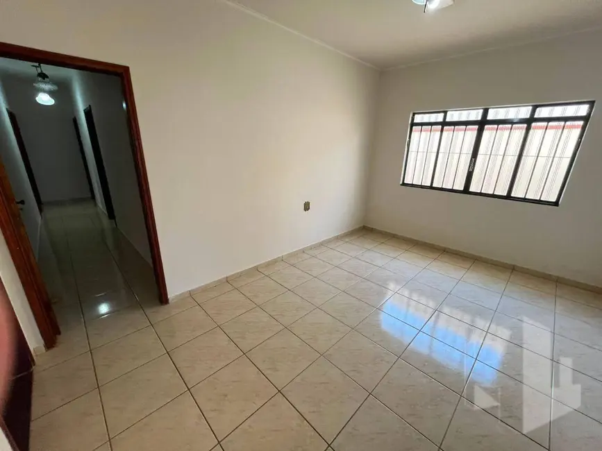 Foto 7 de Casa com 3 quartos à venda, 300m2 em Jardim Estádio, Jau - SP