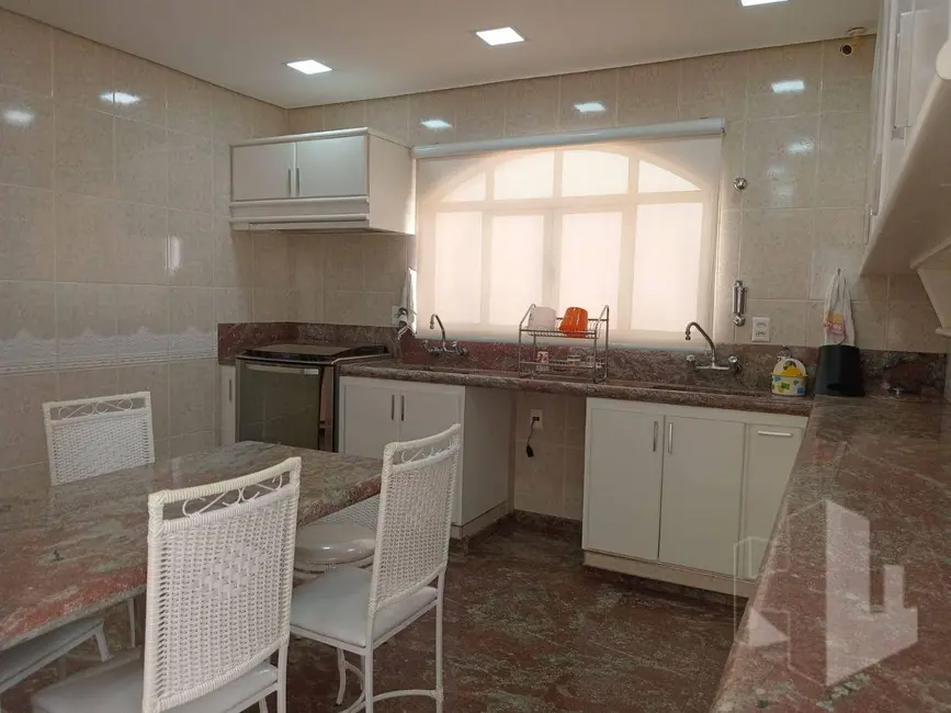 Foto 7 de Casa com 4 quartos à venda, 360m2 em Jardim Maria Luiza I, Jau - SP