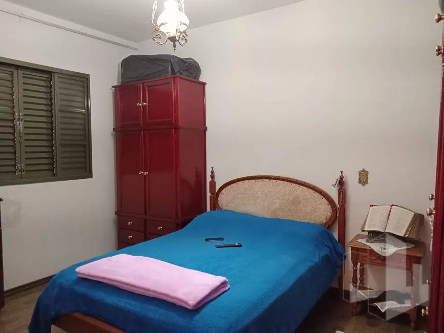 Foto 9 de Casa com 4 quartos à venda, 270m2 em Jardim Estádio, Jau - SP