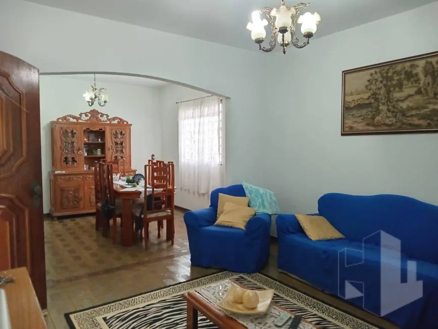 Foto 1 de Casa com 4 quartos à venda, 270m2 em Jardim Estádio, Jau - SP