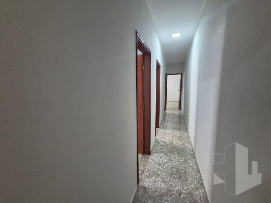 Foto 6 de Casa com 3 quartos à venda, 140m2 em Jardim Cila de Lúcio Bauab, Jau - SP