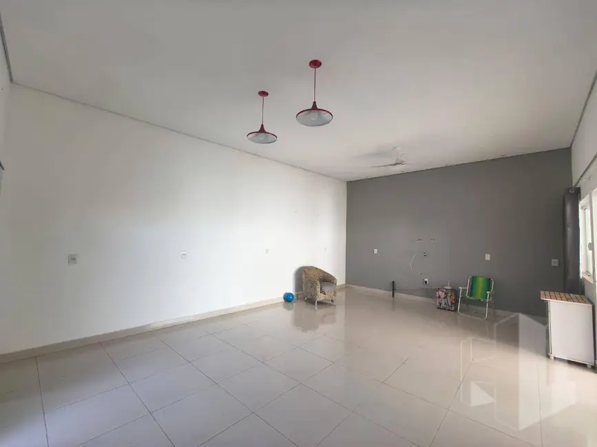 Foto 5 de Casa com 3 quartos à venda, 200m2 em Itapui - SP