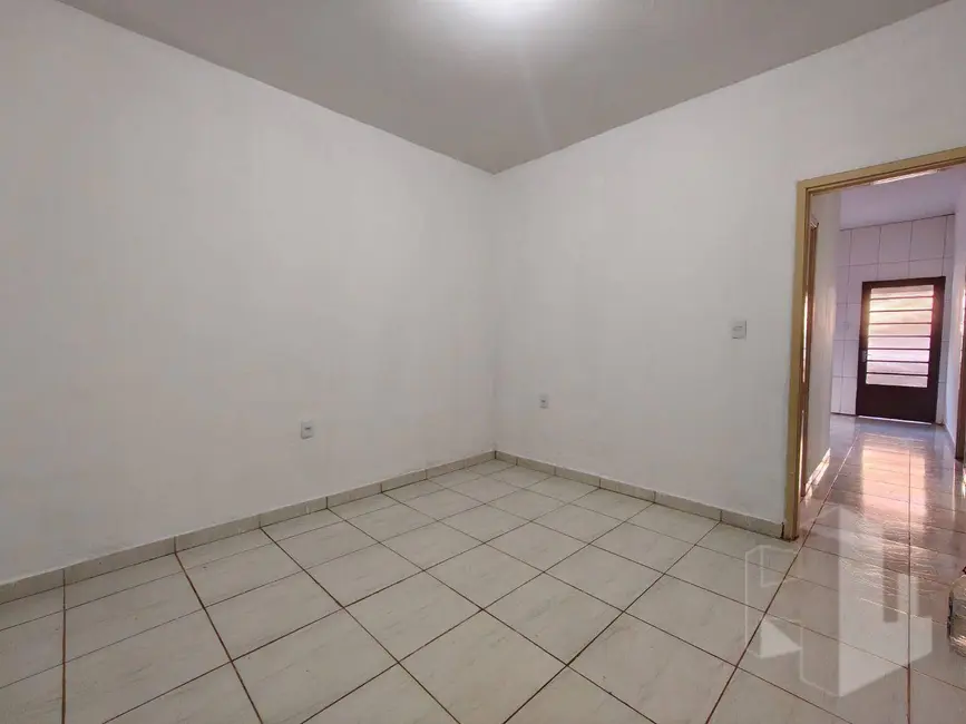 Foto 7 de Casa com 2 quartos para alugar, 140m2 em Jardim Conde Pinhal II, Jau - SP