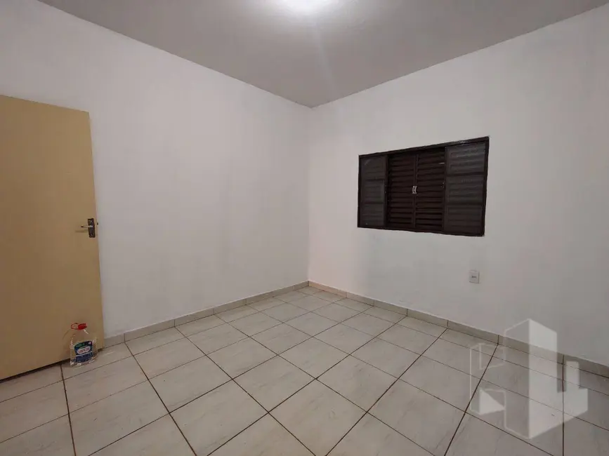 Foto 9 de Casa com 2 quartos para alugar, 140m2 em Jardim Conde Pinhal II, Jau - SP