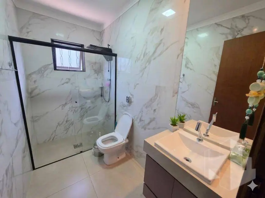 Casa com 3 quartos à venda, 162m2 em Jardim Santa Rosa, Jau - SP - imagem 9 Foto 9 de Casa com 3 quartos à venda, 162m2 em Jardim Santa Rosa, Jau - SP