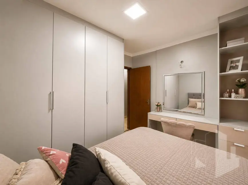 Casa com 3 quartos à venda, 162m2 em Jardim Santa Rosa, Jau - SP - imagem 5 Foto 5 de Casa com 3 quartos à venda, 162m2 em Jardim Santa Rosa, Jau - SP