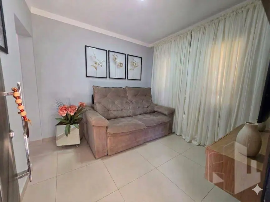 Casa com 3 quartos à venda, 162m2 em Jardim Santa Rosa, Jau - SP - imagem 2 Foto 2 de Casa com 3 quartos à venda, 162m2 em Jardim Santa Rosa, Jau - SP