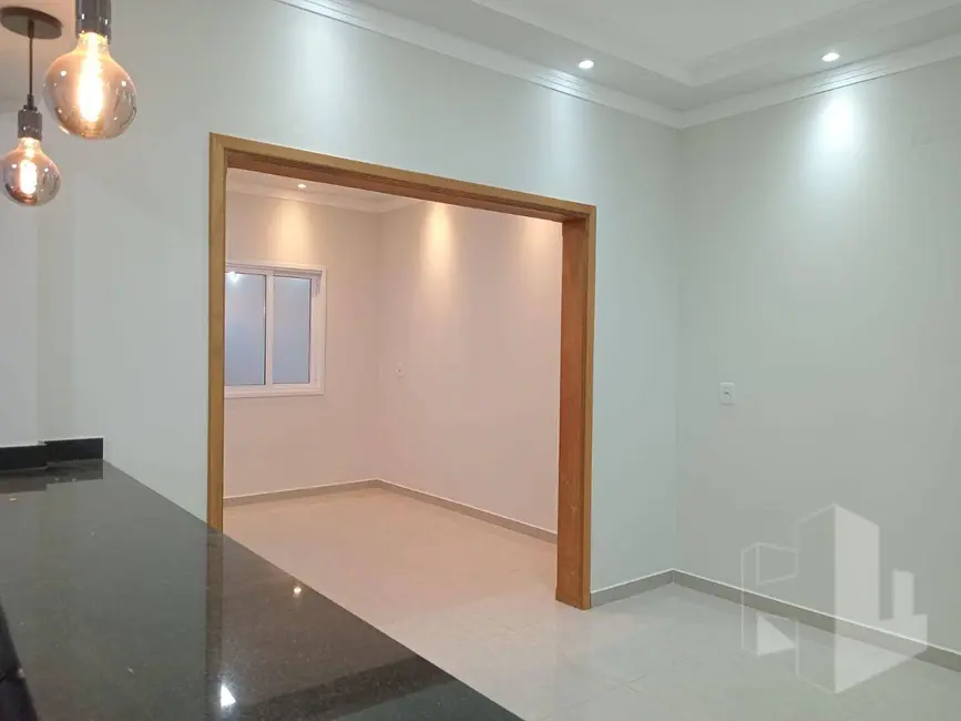 Foto 1 de Casa com 3 quartos à venda, 175m2 em Jardim Dona Emília, Jau - SP