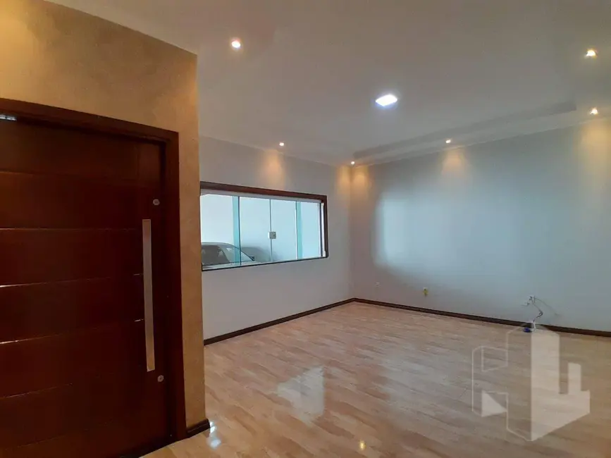 Foto 5 de Casa com 3 quartos à venda, 225m2 em Jardim Dona Emília, Jau - SP