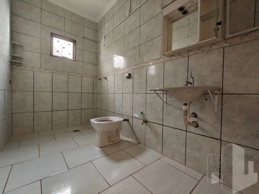 Casa com 3 quartos à venda e para alugar, 140m2 em Jardim Padre Augusto Sani, Jau - SP - imagem 7 Foto 7 de Casa com 3 quartos à venda e para alugar, 140m2 em Jardim Padre Augusto Sani, Jau - SP