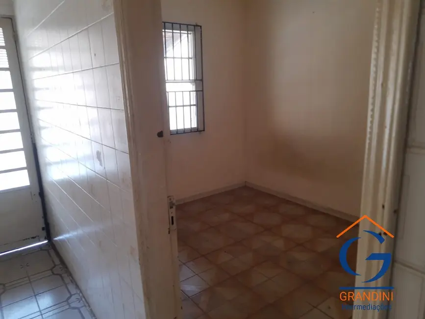 Foto 5 de Casa com 2 quartos para alugar, 60m2 em Vila Bianchi, Mogi Mirim - SP