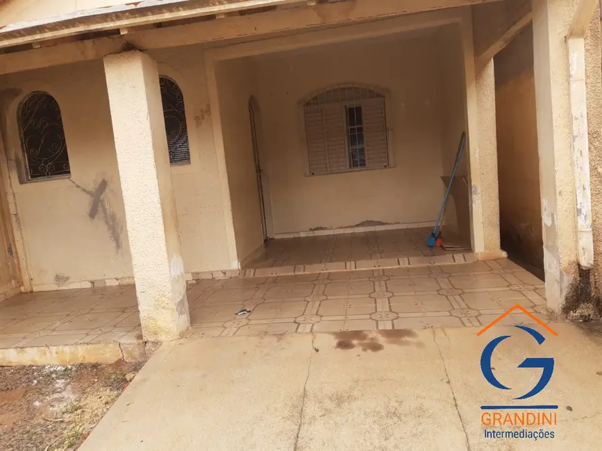 Foto 4 de Casa com 2 quartos para alugar, 60m2 em Vila Bianchi, Mogi Mirim - SP