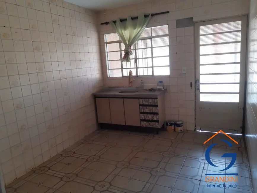 Foto 3 de Casa com 2 quartos para alugar, 60m2 em Vila Bianchi, Mogi Mirim - SP