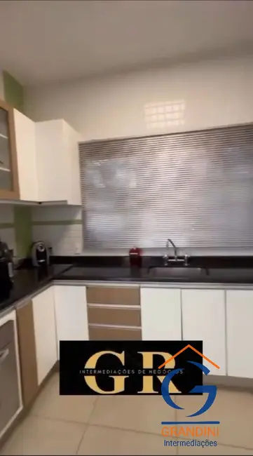 Foto 2 de Casa com 2 quartos à venda, 220m2 em Mogi Mirim - SP