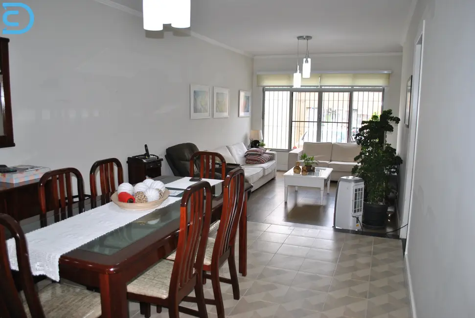 Casa com 4 quartos à venda, 260m2 em Vila Pindorama, Barueri - SP - imagem 5 Foto 5 de Casa com 4 quartos à venda, 260m2 em Vila Pindorama, Barueri - SP