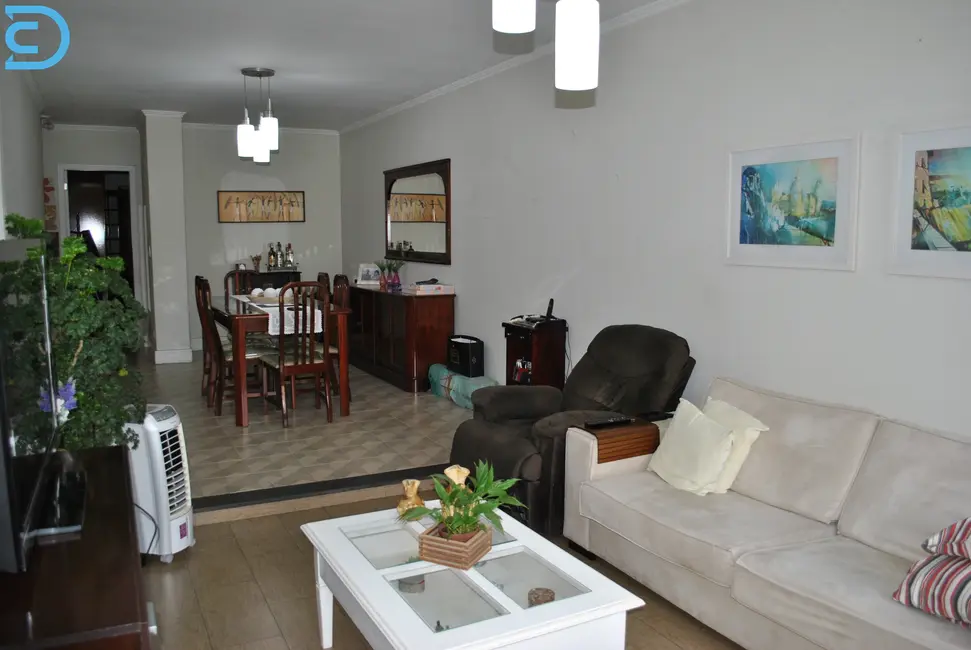 Casa com 4 quartos à venda, 260m2 em Vila Pindorama, Barueri - SP - imagem 4 Foto 4 de Casa com 4 quartos à venda, 260m2 em Vila Pindorama, Barueri - SP