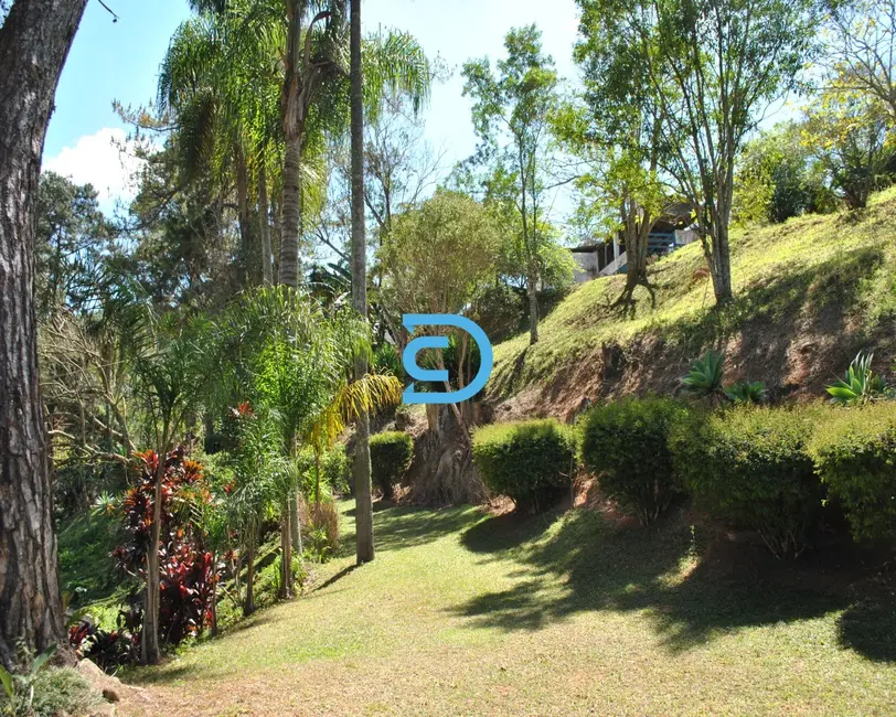 Chácara com 7 quartos à venda em Mairinque - SP - imagem 6 Foto 6 de Chácara com 7 quartos à venda em Mairinque - SP