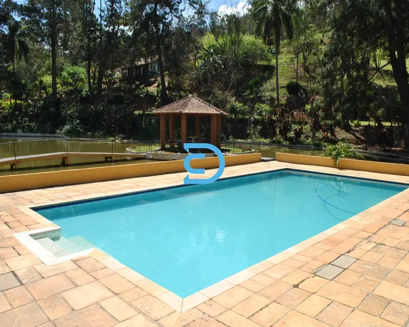 Chácara com 7 quartos à venda em Mairinque - SP - imagem 2 Foto 2 de Chácara com 7 quartos à venda em Mairinque - SP