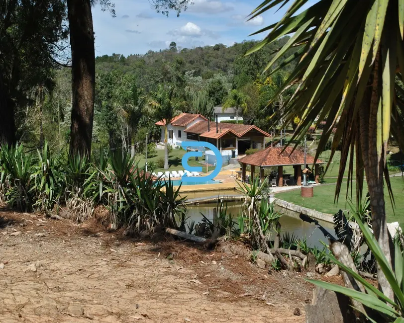 Chácara com 7 quartos à venda em Mairinque - SP - imagem 8 Foto 8 de Chácara com 7 quartos à venda em Mairinque - SP