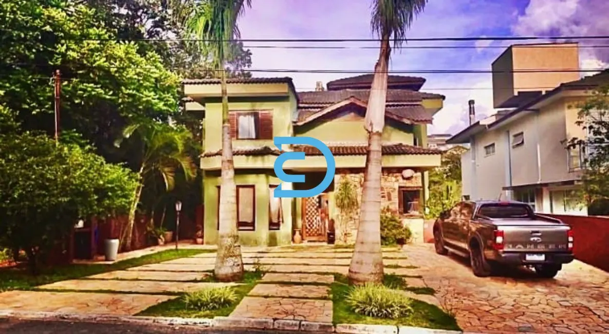 Foto 1 de Casa de Condomínio com 3 quartos para alugar, 235m2 em Tarumã, Santana De Parnaiba - SP