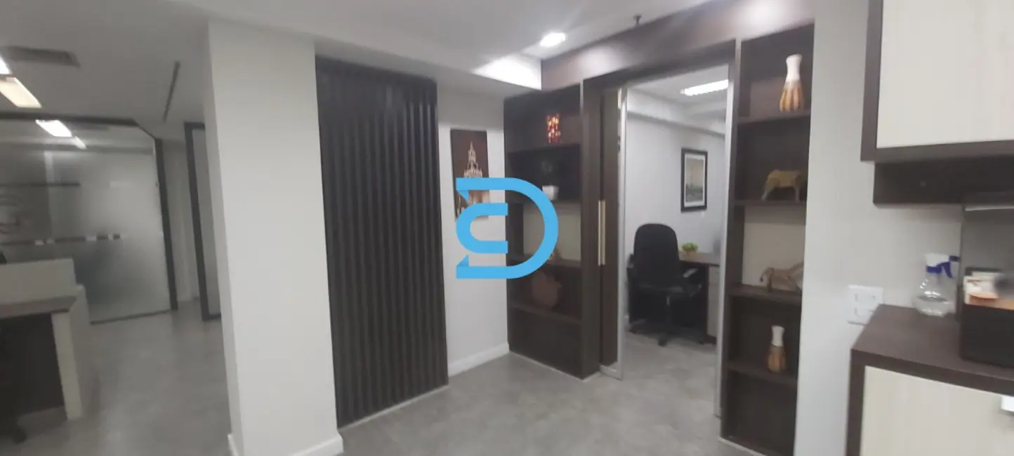 Sala Comercial para alugar, 200m2 em Barueri - SP - imagem 9 Foto 9 de Sala Comercial para alugar, 200m2 em Barueri - SP