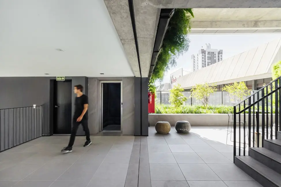 Cobertura com 1 quarto à venda, 65m2 em Menino Deus, Porto Alegre - RS - imagem 8 Foto 8 de Cobertura com 1 quarto à venda, 65m2 em Menino Deus, Porto Alegre - RS