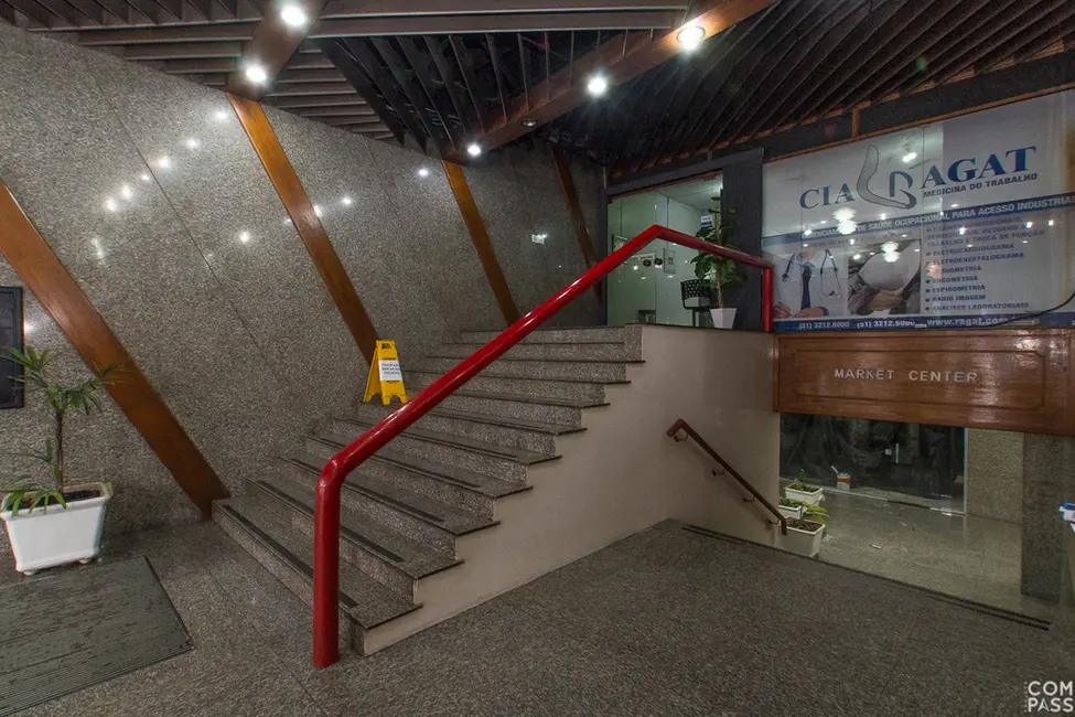 Sala Comercial à venda, 134m2 em Centro Histórico, Porto Alegre - RS - imagem 4 Foto 4 de Sala Comercial à venda, 134m2 em Centro Histórico, Porto Alegre - RS