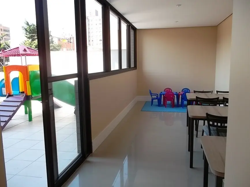 Apartamento com 3 quartos à venda, 105m2 em Boa Vista, Porto Alegre - RS - imagem 6 Foto 6 de Apartamento com 3 quartos à venda, 105m2 em Boa Vista, Porto Alegre - RS