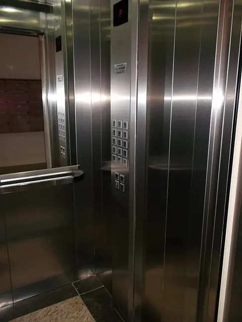 Apartamento com 3 quartos à venda, 105m2 em Boa Vista, Porto Alegre - RS - imagem 4 Foto 4 de Apartamento com 3 quartos à venda, 105m2 em Boa Vista, Porto Alegre - RS