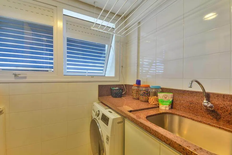 Foto 8 de Apartamento com 2 quartos à venda, 72m2 em Auxiliadora, Porto Alegre - RS