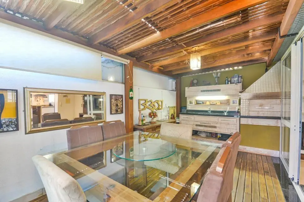 Apartamento com 3 quartos à venda, 145m2 em Mont Serrat, Porto Alegre - RS - imagem 3 Foto 3 de Apartamento com 3 quartos à venda, 145m2 em Mont Serrat, Porto Alegre - RS