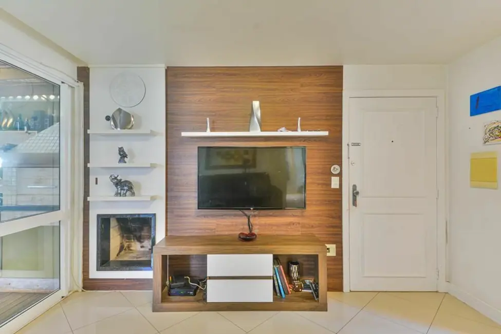 Apartamento com 3 quartos à venda, 145m2 em Mont Serrat, Porto Alegre - RS - imagem 6 Foto 6 de Apartamento com 3 quartos à venda, 145m2 em Mont Serrat, Porto Alegre - RS