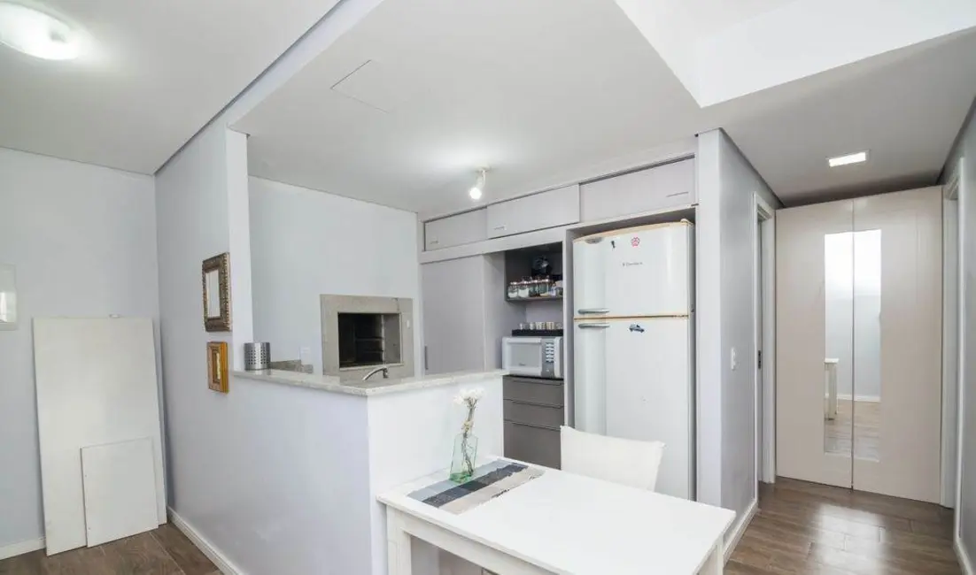 Apartamento com 1 quarto à venda, 54m2 em Petrópolis, Porto Alegre - RS - imagem 3 Foto 3 de Apartamento com 1 quarto à venda, 54m2 em Petrópolis, Porto Alegre - RS