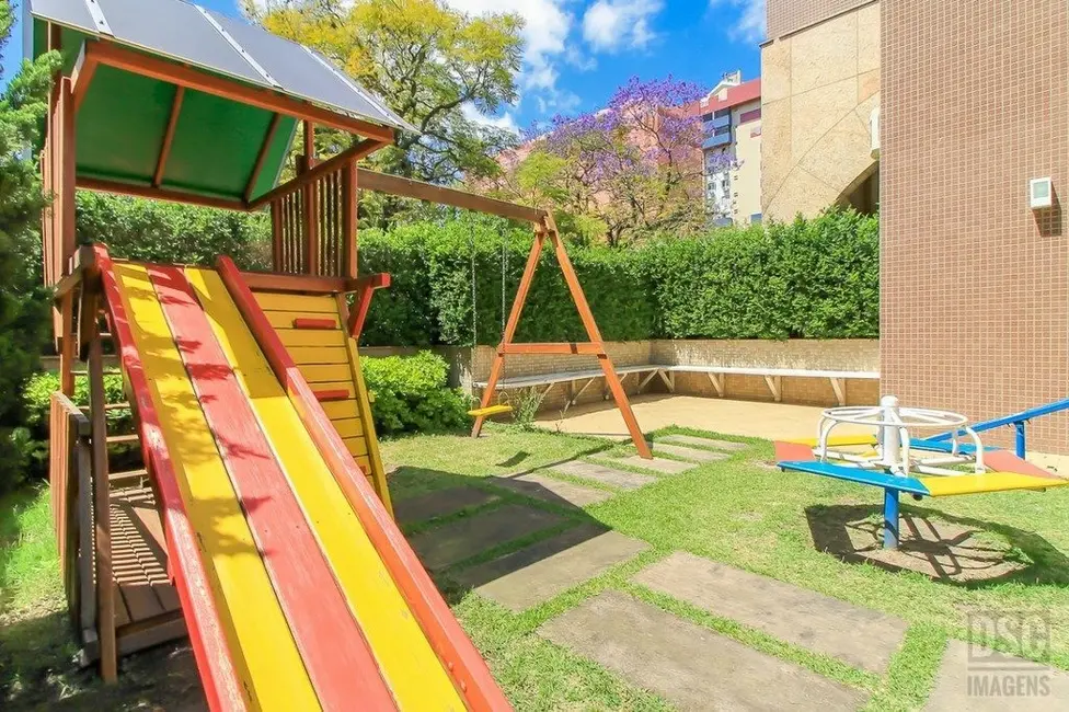 Apartamento com 3 quartos à venda, 118m2 em Menino Deus, Porto Alegre - RS - imagem 6 Foto 6 de Apartamento com 3 quartos à venda, 118m2 em Menino Deus, Porto Alegre - RS