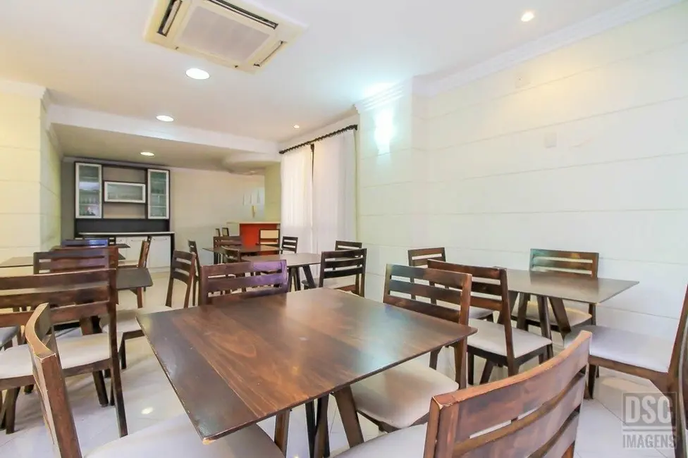 Apartamento com 3 quartos à venda, 118m2 em Menino Deus, Porto Alegre - RS - imagem 9 Foto 9 de Apartamento com 3 quartos à venda, 118m2 em Menino Deus, Porto Alegre - RS
