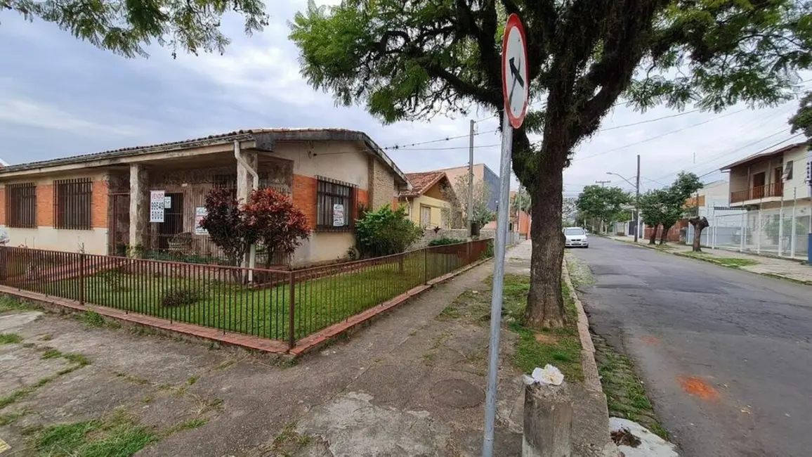 Foto 1 de Casa com 3 quartos à venda, 153m2 em São Sebastião, Porto Alegre - RS