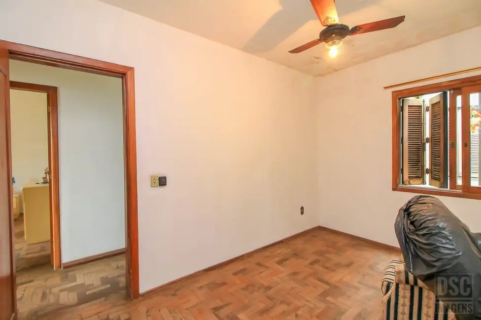 Casa com 3 quartos à venda, 299m2 em Glória, Porto Alegre - RS - imagem 9 Foto 9 de Casa com 3 quartos à venda, 299m2 em Glória, Porto Alegre - RS