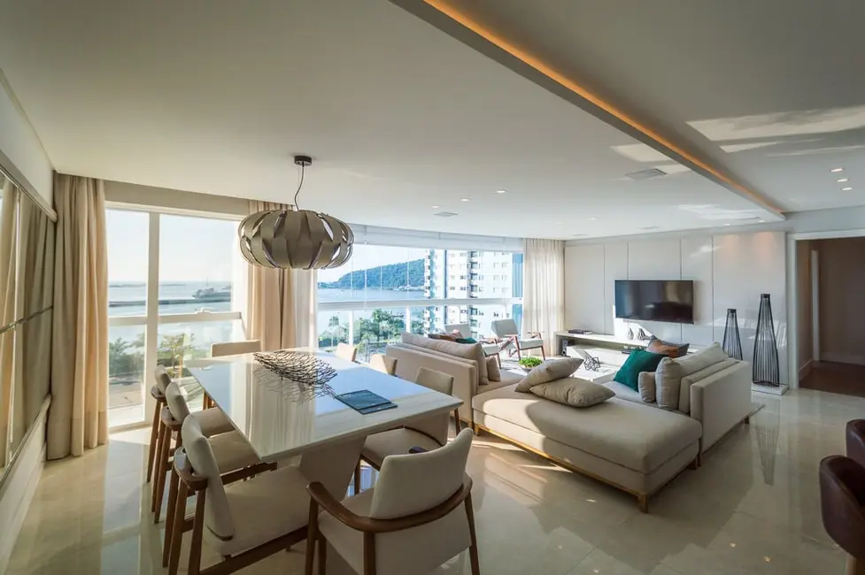 Apartamento com 4 quartos à venda, 283m2 em Fazenda, Itajai - SC - imagem 2 Foto 2 de Apartamento com 4 quartos à venda, 283m2 em Fazenda, Itajai - SC