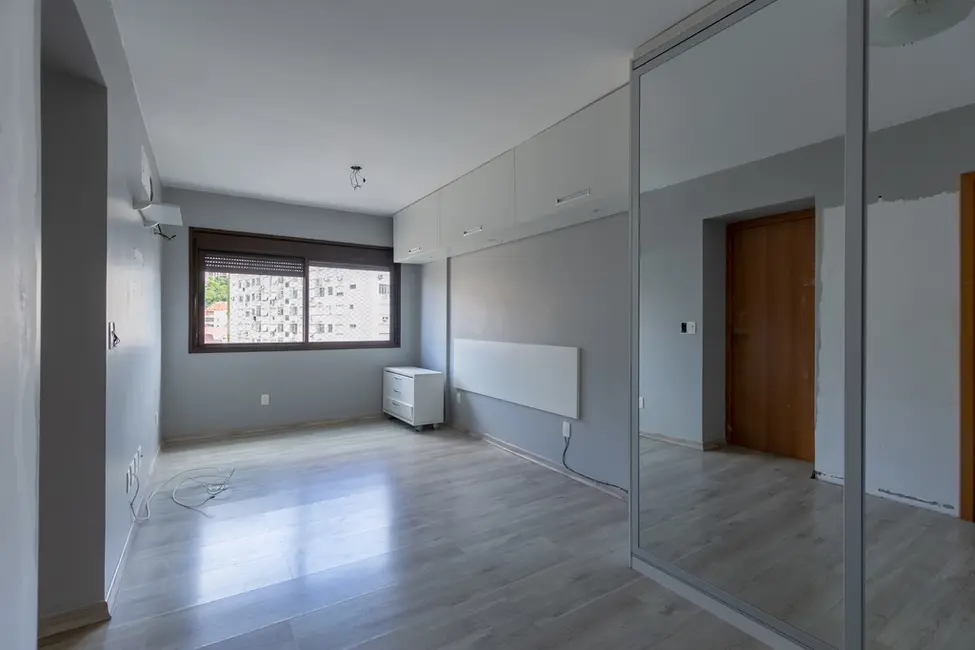 Foto 9 de Apartamento com 2 quartos à venda, 85m2 em Floresta, Porto Alegre - RS