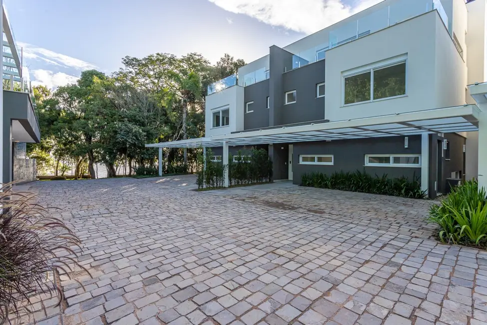 Foto 2 de Casa de Condomínio com 3 quartos à venda, 494m2 em Pedra Redonda, Porto Alegre - RS