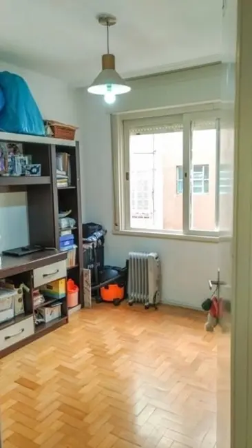 Apartamento com 3 quartos à venda, 126m2 em Centro Histórico, Porto Alegre - RS - imagem 7 Foto 7 de Apartamento com 3 quartos à venda, 126m2 em Centro Histórico, Porto Alegre - RS