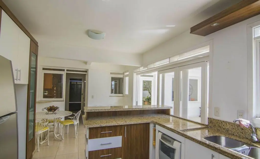 Foto 9 de Casa com 4 quartos à venda, 250m2 em Menino Deus, Porto Alegre - RS