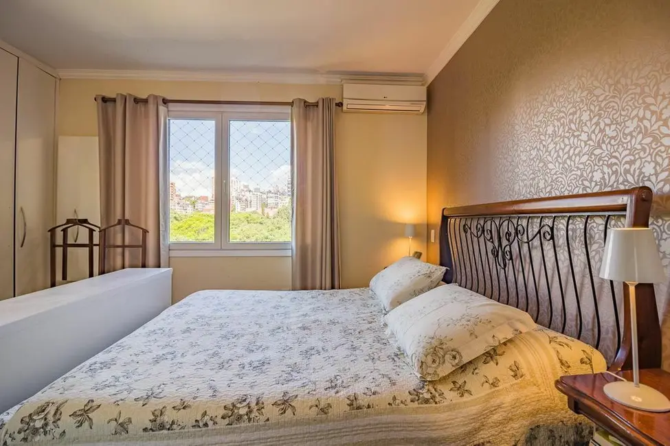 Foto 9 de Apartamento com 3 quartos à venda, 132m2 em Bela Vista, Porto Alegre - RS