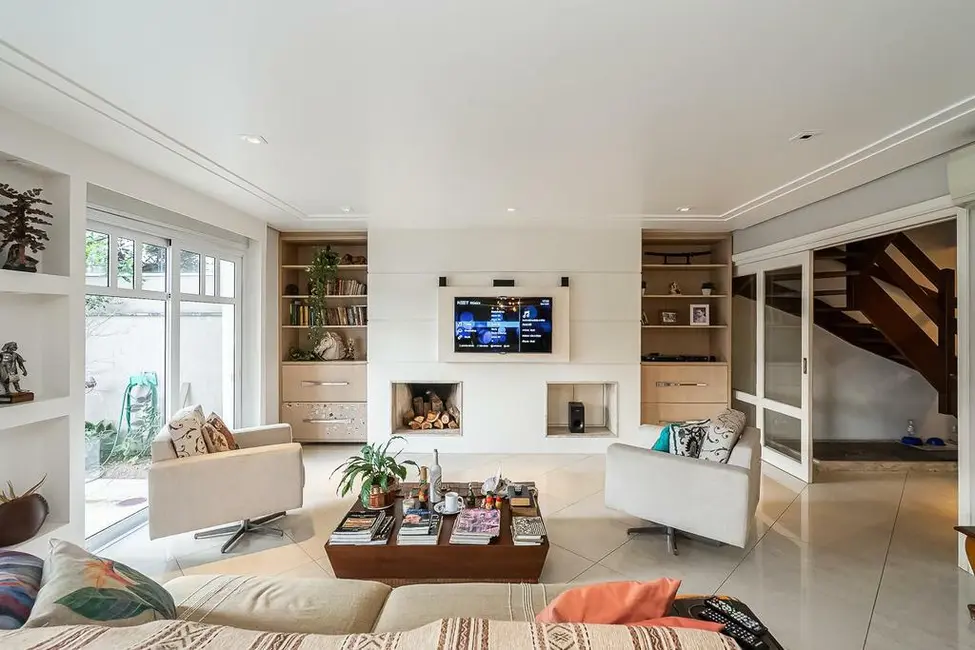 Casa de Condomínio com 5 quartos à venda, 375m2 em Jardim Carvalho, Porto Alegre - RS - imagem 4 Foto 4 de Casa de Condomínio com 5 quartos à venda, 375m2 em Jardim Carvalho, Porto Alegre - RS