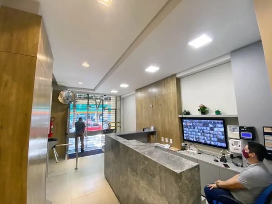Sala Comercial à venda, 95m2 em Centro Histórico, Porto Alegre - RS - imagem 3 Foto 3 de Sala Comercial à venda, 95m2 em Centro Histórico, Porto Alegre - RS