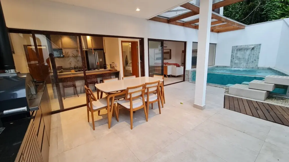 Foto 3 de Casa com 3 quartos à venda, 207m2 em Sao Sebastiao - SP