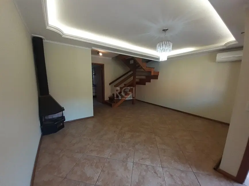 Foto 2 de Casa de Condomínio com 3 quartos à venda, 144m2 em Cavalhada, Porto Alegre - RS