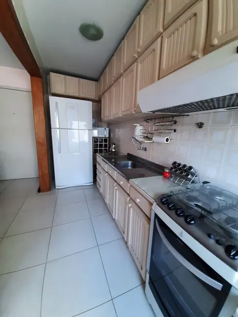 Foto 5 de Apartamento com 3 quartos à venda, 105m2 em Passo da Areia, Porto Alegre - RS